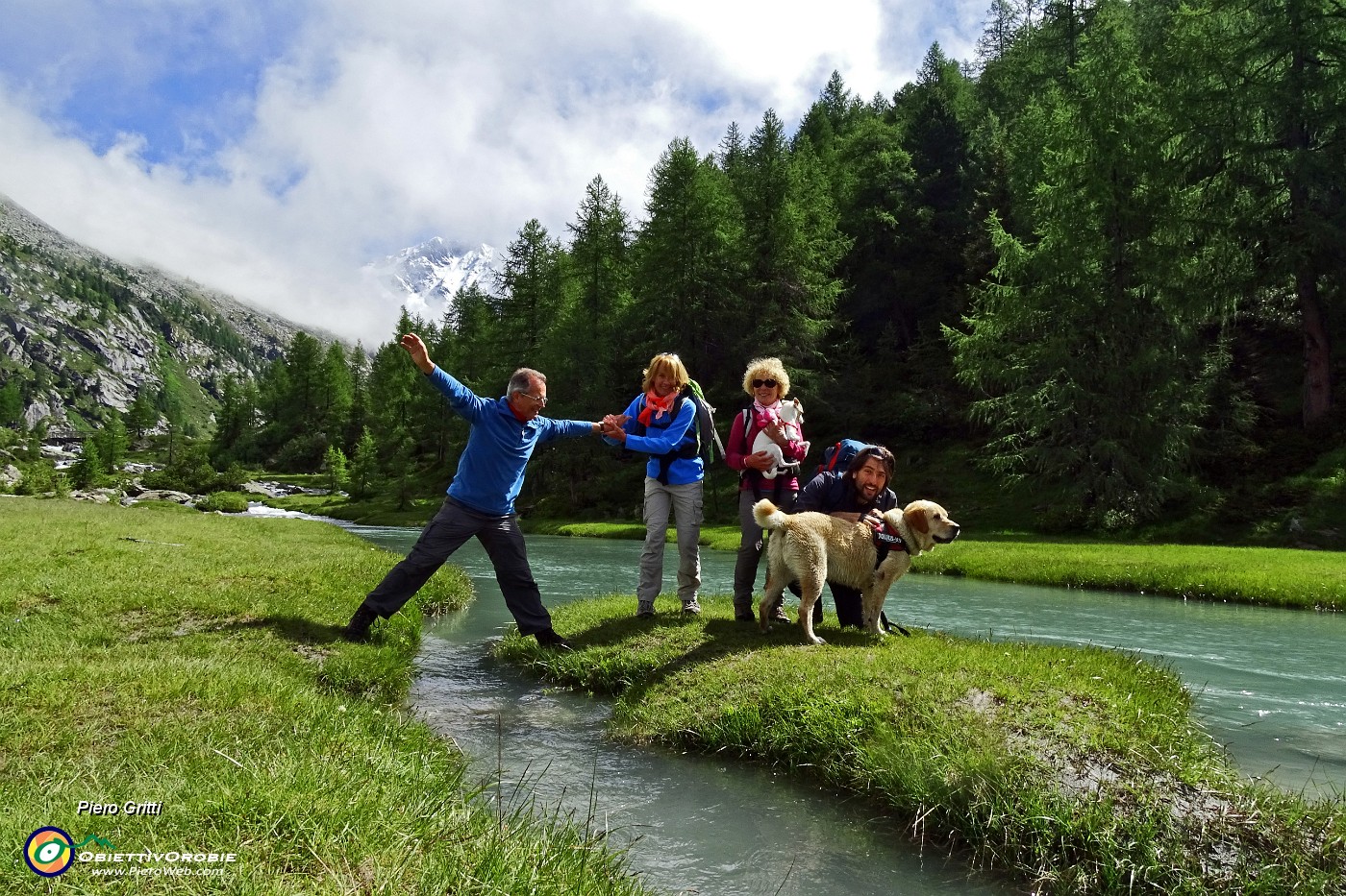 01 Sui duemila nella Valle di Preda Rossa, tra il verde e l'acqua ! .JPG -                                